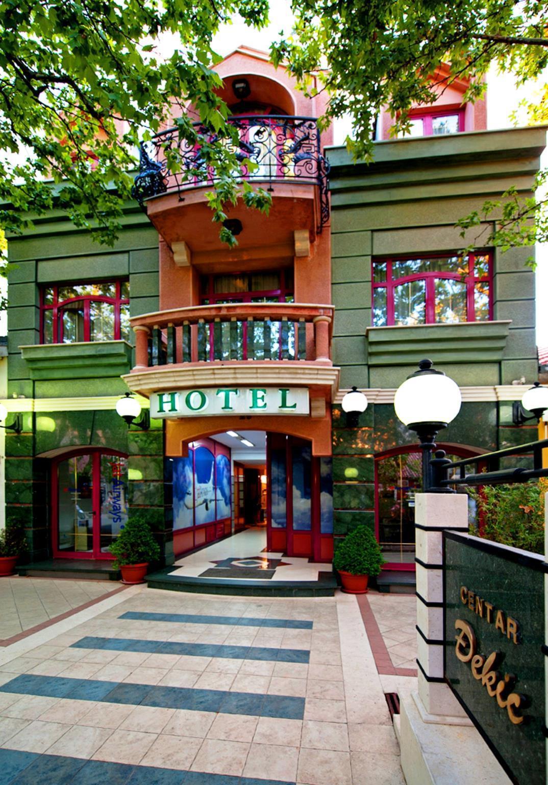 بودغوريتْسا Hotel Eminent المظهر الخارجي الصورة